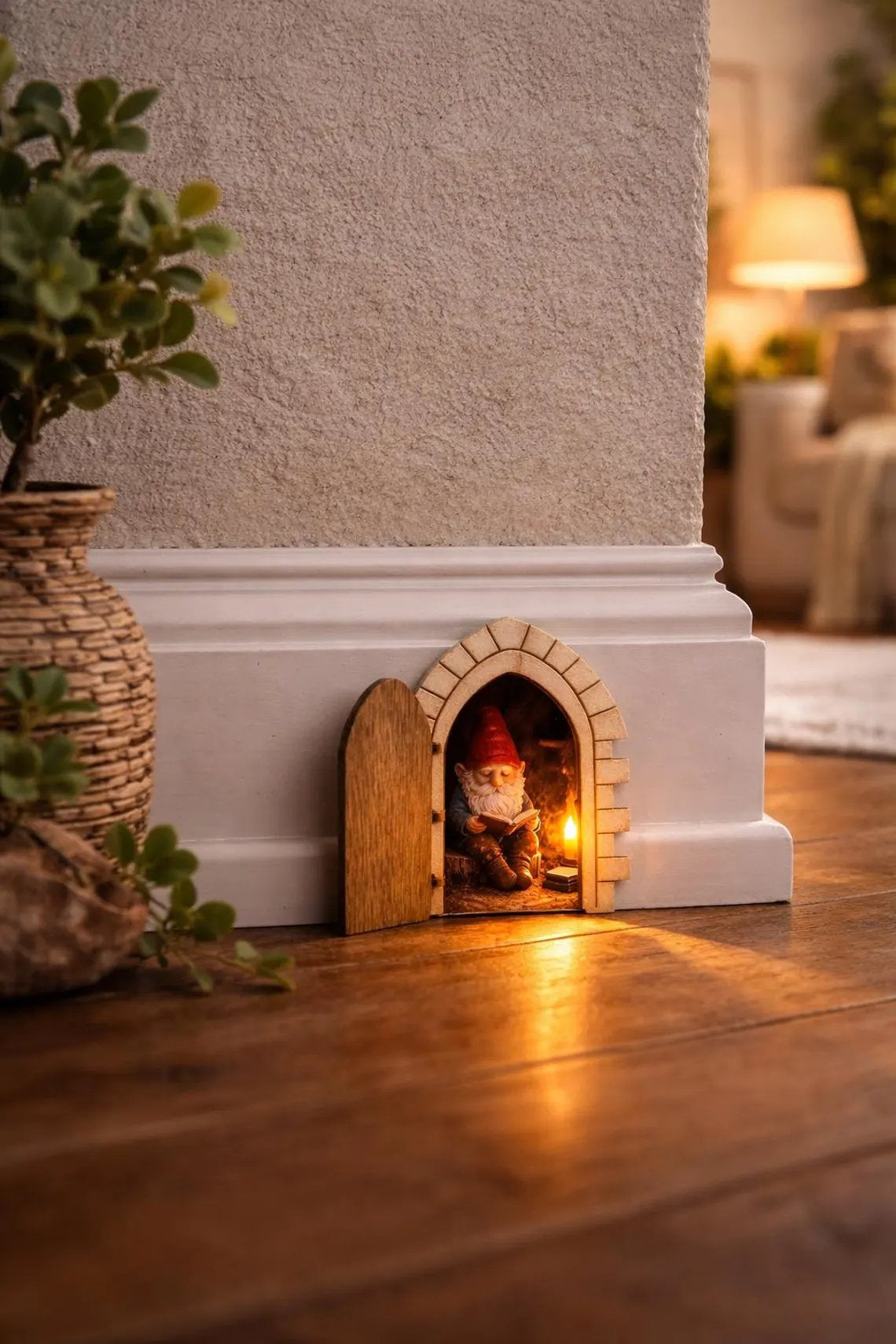 🧝✨ Little Elf Door That Opens – A Hidden Miniature World 🚪
