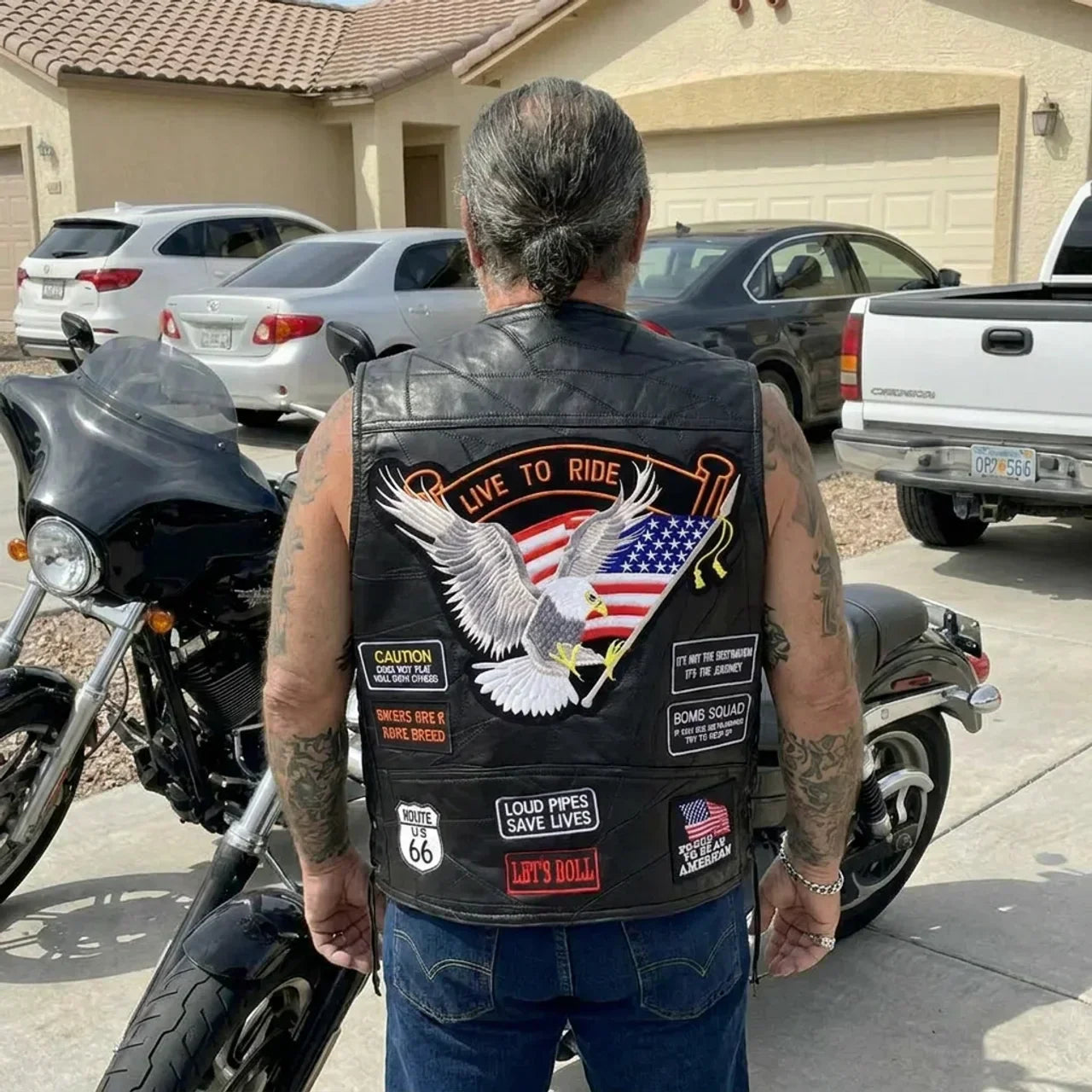 🦅 Genuine Leather Biker Vest – Eagle & American Patches